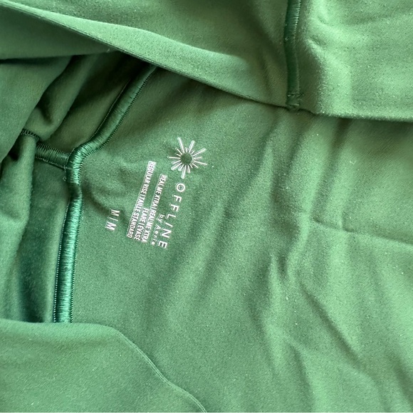 Green Flared Leggings with tie / cross detail on front - Picture 3 of 4